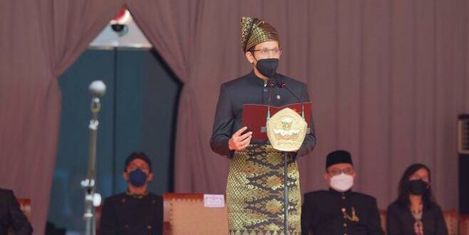 Mendikbudristek Nadiem Makarim saat menyampaikan pidato upacara Hari Sumpah Pemuda.